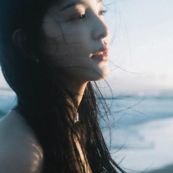 一村之长之贵妇还乡